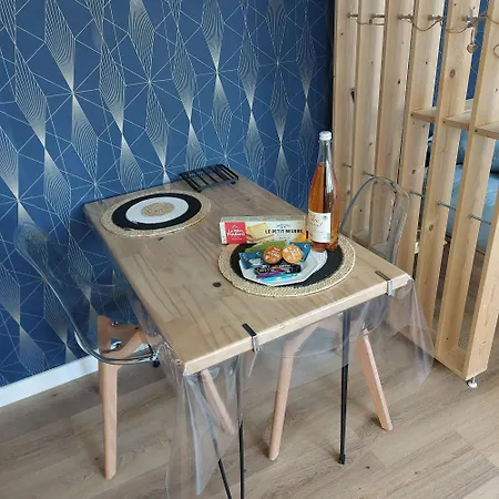 La Pause Valognaise Parking Privé